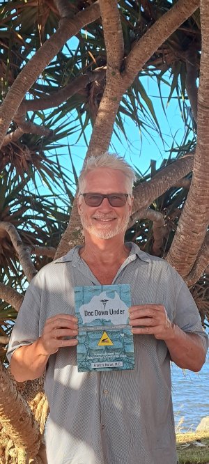 DDU Pandanus Headshot.jpg