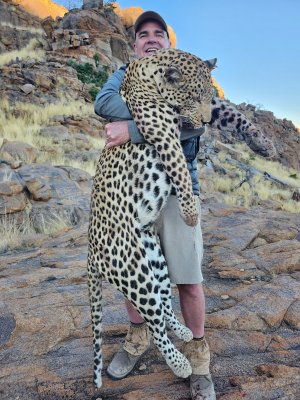 20251109_leopard_namibia.jpg