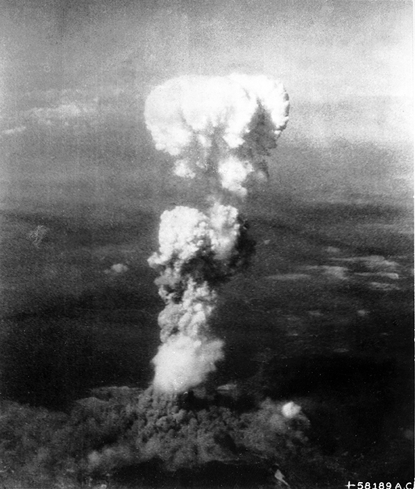 Atomic_cloud_over_Hiroshima.jpg